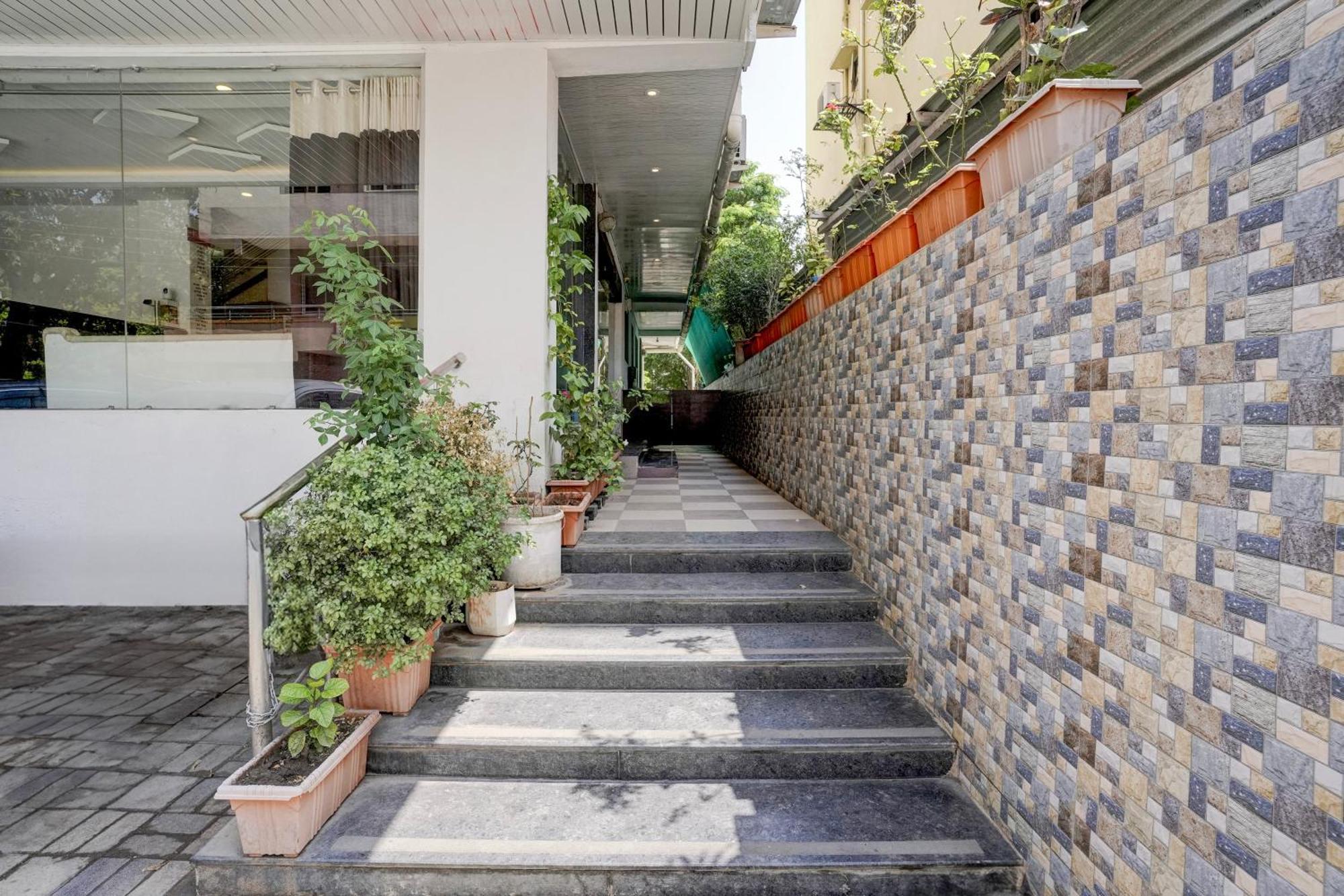 שירדי Super Hotel O Chhatrapati Nagar מראה חיצוני תמונה